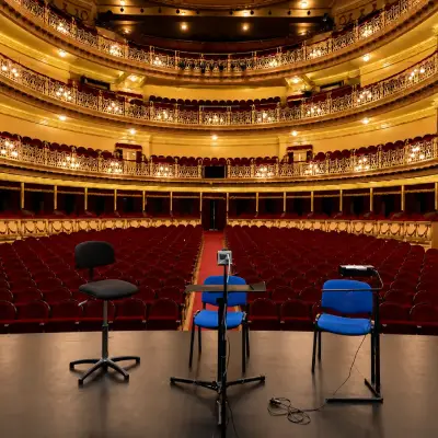 Panorama 360 del escenario del Teatro Campoamor de Oviedo.